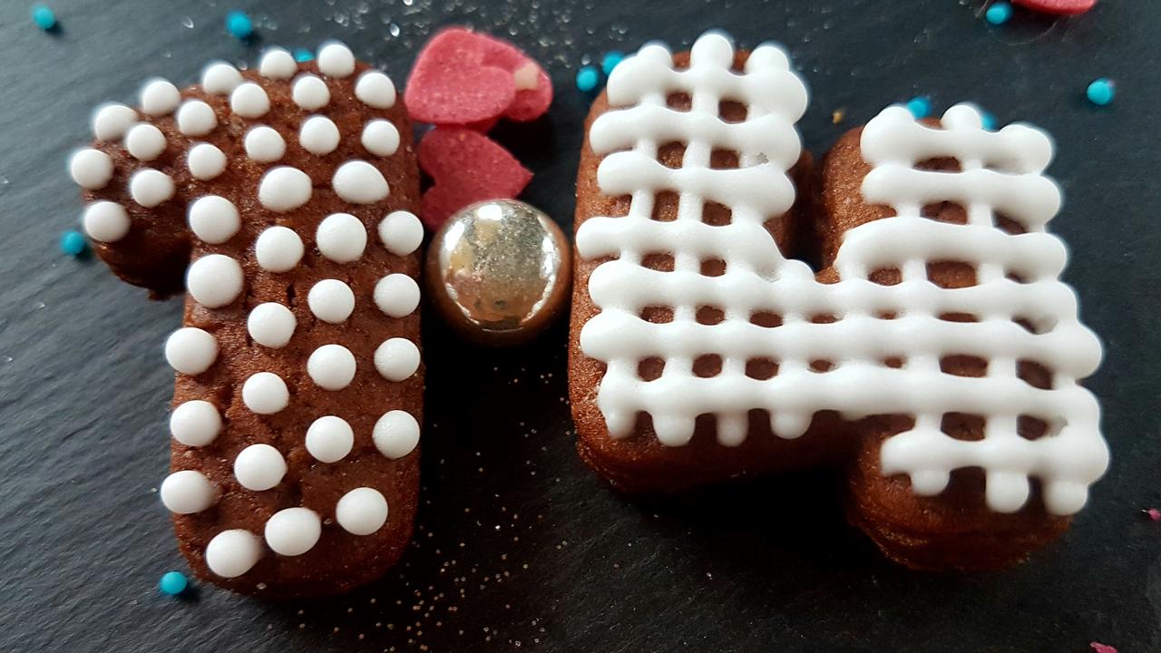 pierniczek z lukrem cyferka 14