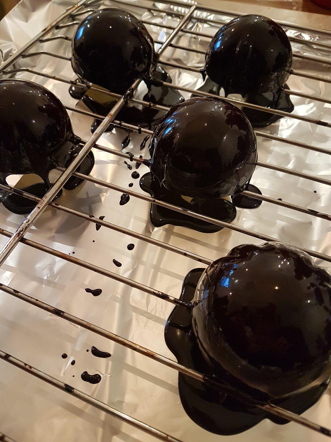 mus mango z polewa lustrzana