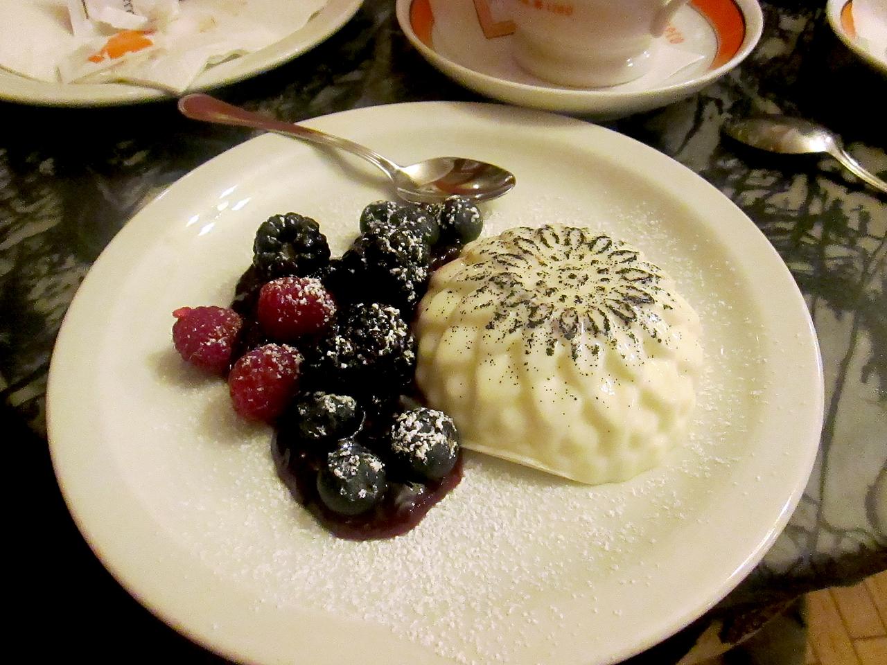 panna cotta z cafe greco w Rzymie