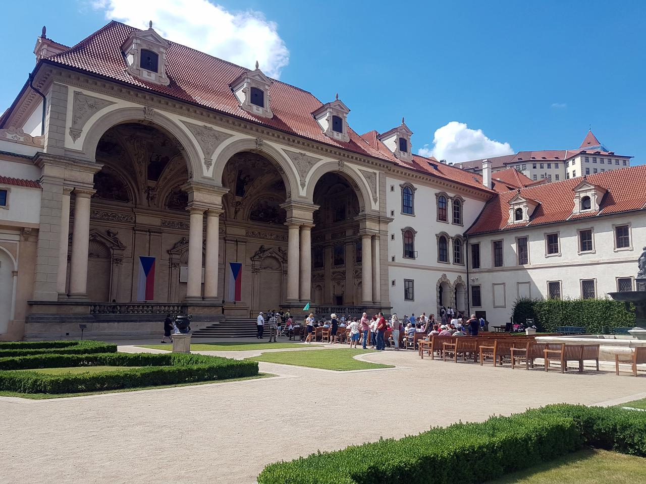 ogrody Senatu Praga