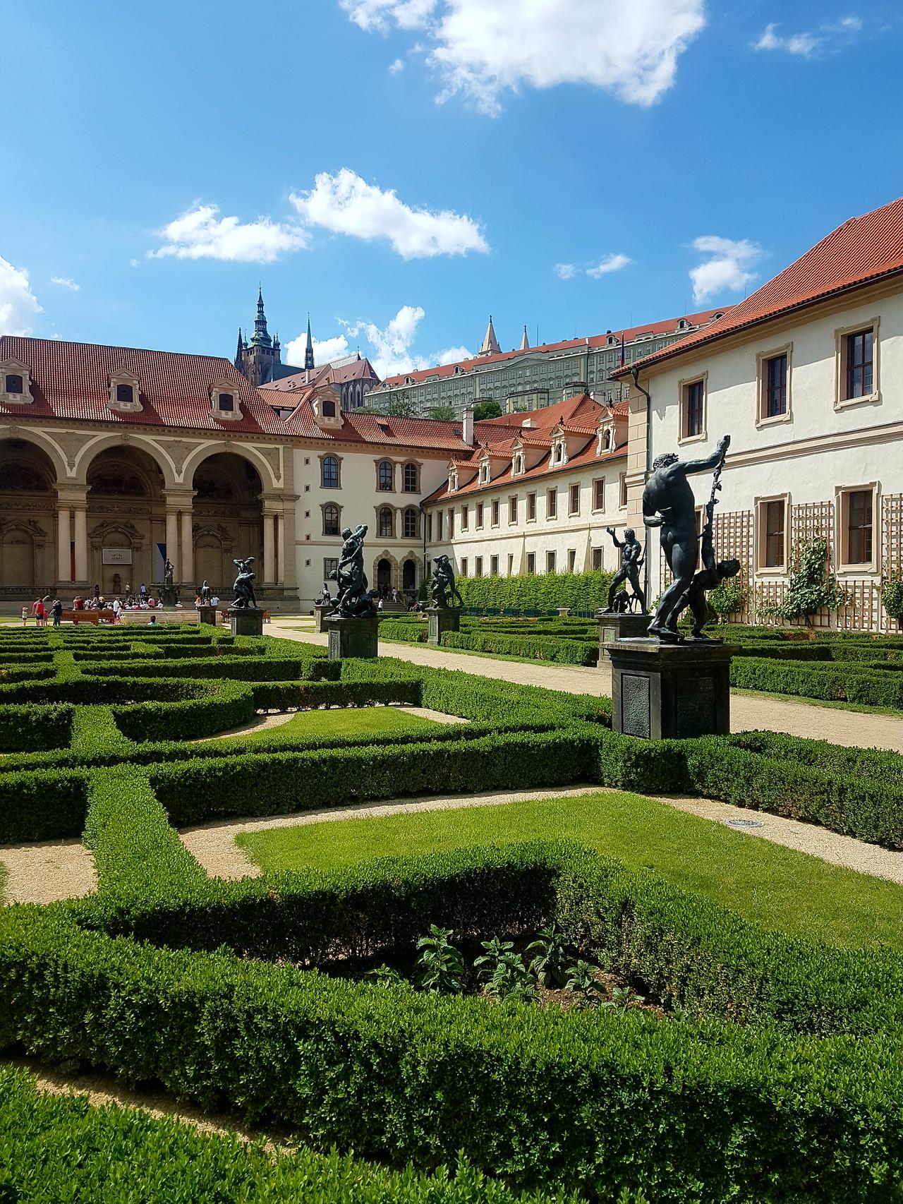 ogrody Senatu Praga