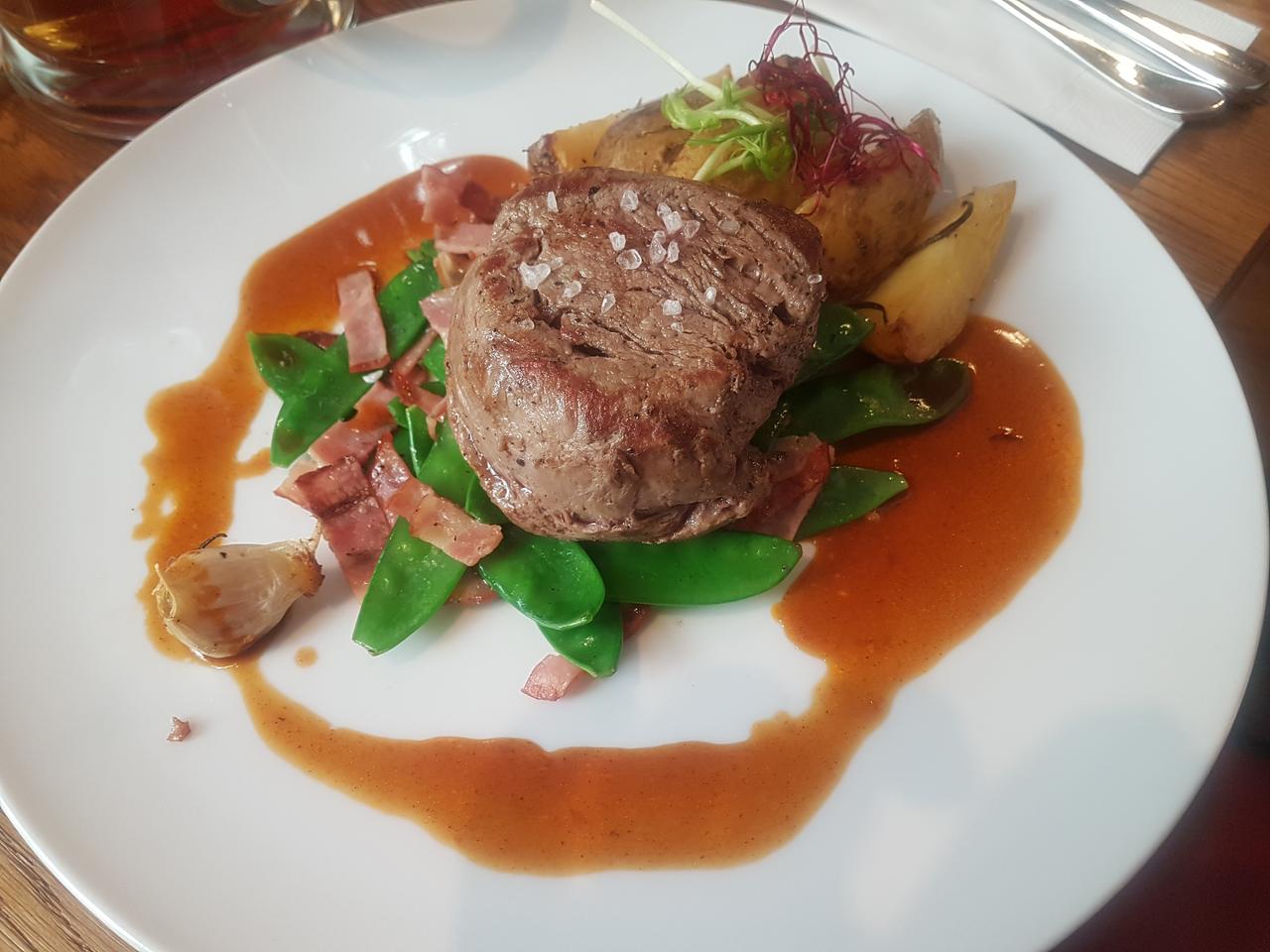 jedzenie steak Praga czeska