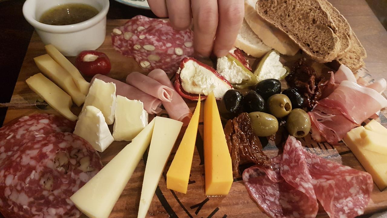 Eatstory bistro i cukiernia Piaseczno